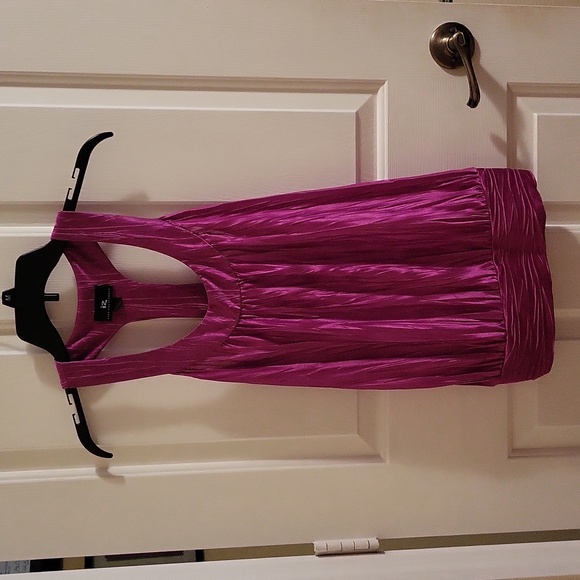 Magenta top - Picture 1 of 4